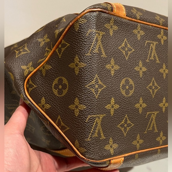 Louis Vuitton Sac Shopping Tote - Picture 7 of 14